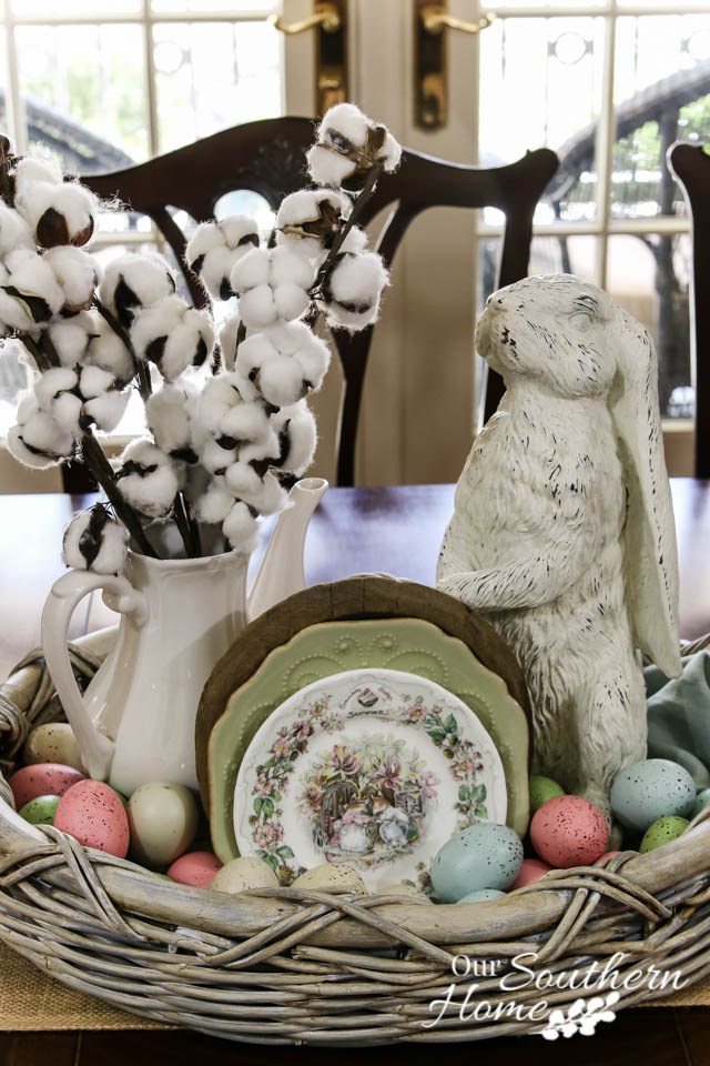 10-Minute Spring Centerpiece