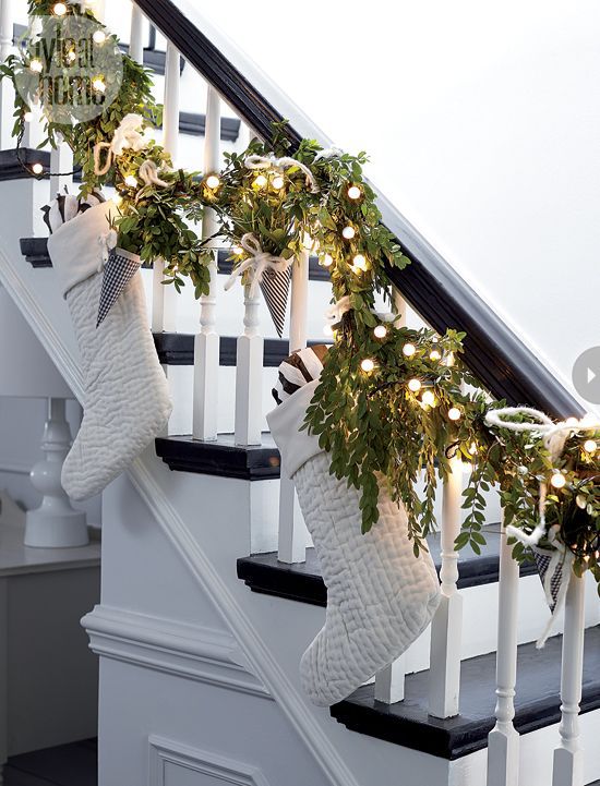 Christmas Garland Staircase