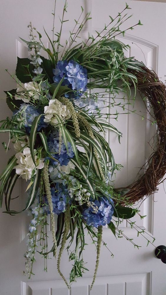 Luscious Dramatic Wreath