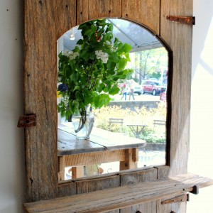 Mirror out of Reclaimed Wood