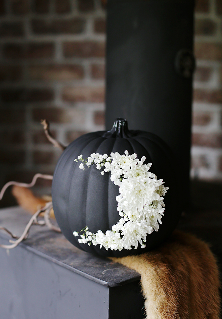 DIY Fresh Floral Moon Pumpkin