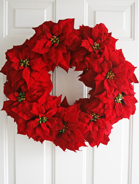 Simple Poinsettia Wreath