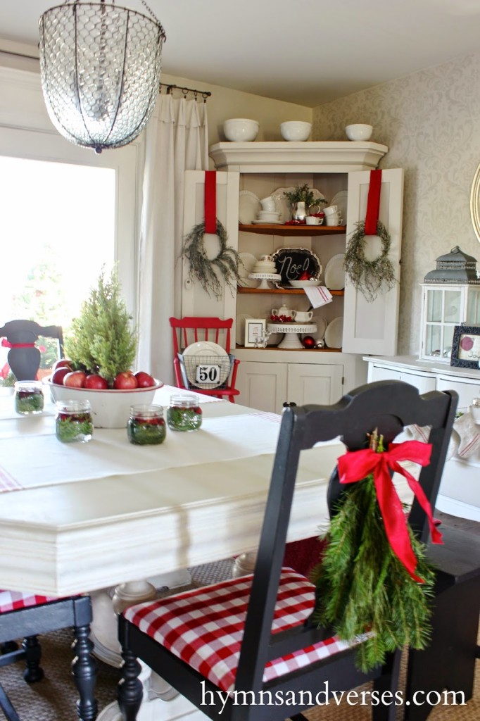Mason Jar Christmas Centerpieces